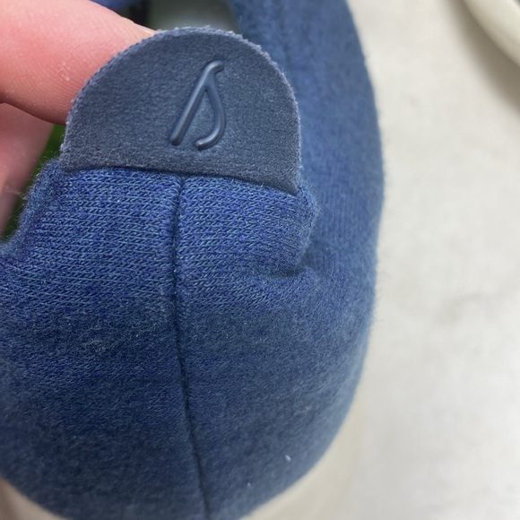 Allbirds Merino Wool Runners Mizziles in Hazy Indigo and Natural White - Picture 6 of 6